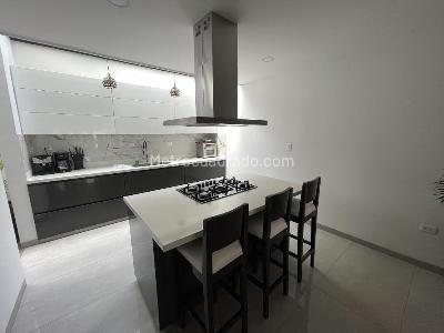 Casa de 4 alcobas en venta en Avenida Del Rio, Cúcuta, 290 m² · foto 4 de 12