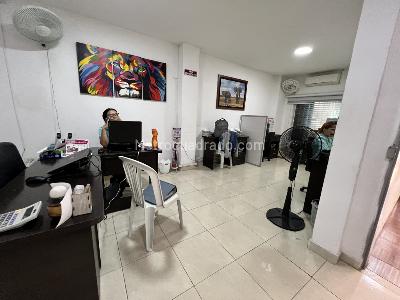 Casa de 3 alcobas en venta en Los Acacios, Cúcuta, 230 m² · foto 3 de 20