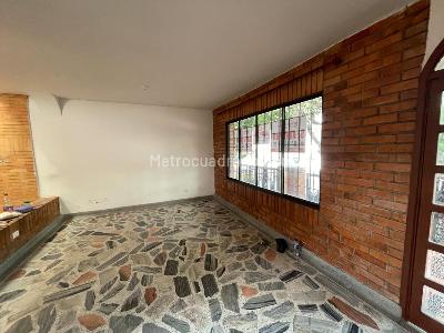 Casa en venta en La Riviera, Cúcuta · foto 4 de 10