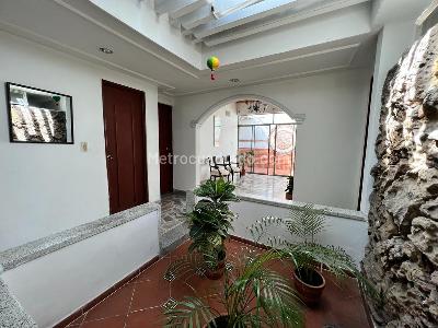 Casa de 4 alcobas en venta en Quinta Oriental, Cúcuta, 178 m² · foto 2 de 17