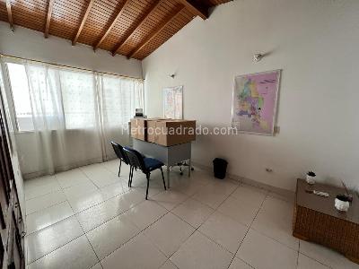 Casa de 4 alcobas en venta en Quinta Oriental, Cúcuta, 178 m² · foto 15 de 17
