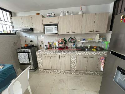 Casa de 4 alcobas en venta en La Ceiba, Cúcuta, 210 m² · foto 3 de 10