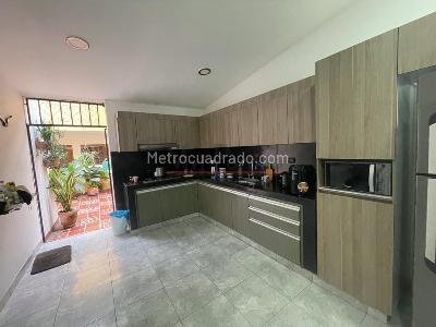 Casa en venta en Quinta Oriental, Cúcuta · foto 2 de 7