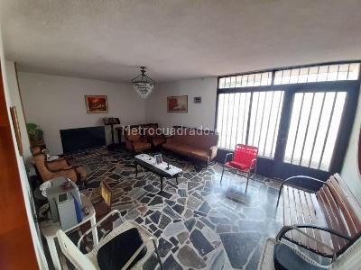 Casa de 5 alcobas en venta en La Ceiba, Cúcuta, 290 m² · foto 3 de 20