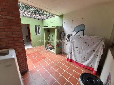 Casa de 5 alcobas en venta en La Ceiba, Cúcuta, 290 m² · foto 10 de 20