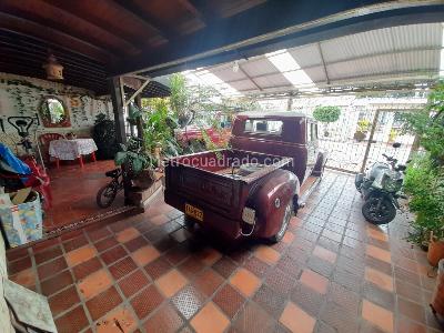 Casa de 5 alcobas en venta en Quinta Bosch, Cúcuta, 300 m² · foto 2 de 20
