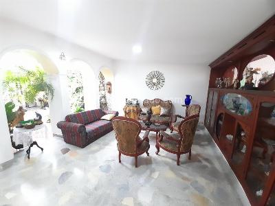Casa de 5 alcobas en venta en Quinta Bosch, Cúcuta, 300 m² · foto 6 de 20