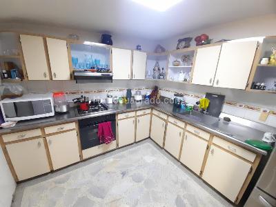 Casa de 5 alcobas en venta en Quinta Bosch, Cúcuta, 300 m² · foto 8 de 20