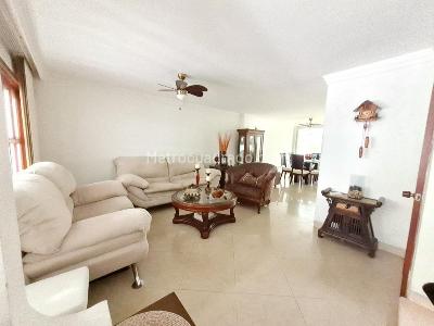 Casa de 4 alcobas en venta en Av, Cúcuta, 191 m² · foto 4 de 20