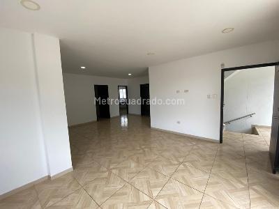 Apartamento de 3 alcobas en venta en Los Pinos, Cúcuta, 110 m² · foto 3 de 15