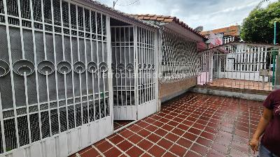 Casa en venta en Quinta Bosch, Cúcuta · foto 2 de 16