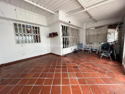 Casa de 3 alcobas en venta en Prados Del Este, Cúcuta, 88 m² · foto 2 de 15