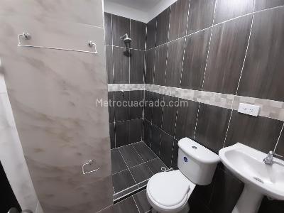 Casa de 5 alcobas en venta en Prados Del Este, Cúcuta, 130 m² · foto 5 de 13