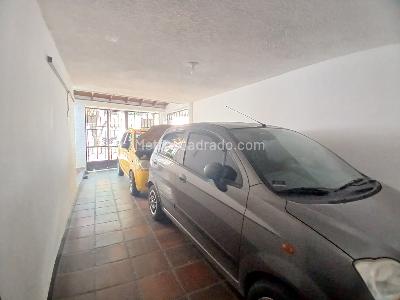 Casa de 3 alcobas en venta en Gualanday, Cúcuta, 200 m² · foto 2 de 20