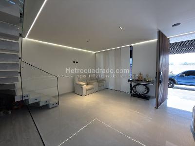 Casa de 4 alcobas en venta en Villa Del Rosario, Cúcuta, 200 m² · foto 2 de 14