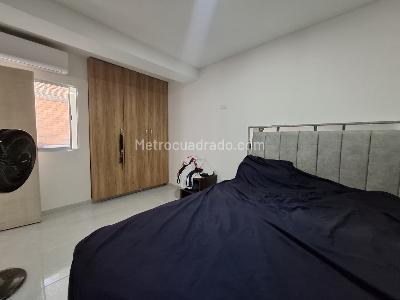 Casa de 5 alcobas en venta en Lleras Restrepo, Cúcuta, 177 m² · foto 14 de 19
