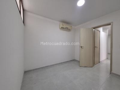 Casa de 5 alcobas en venta en Lleras Restrepo, Cúcuta, 177 m² · foto 2 de 19