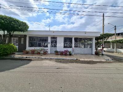 Casa de 3 alcobas en venta en Villas Del Escobal, Cúcuta, 163 m² · foto 2 de 16