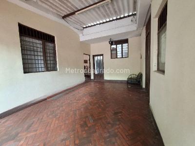 Casa de 5 alcobas en venta en La Ceiba, Cúcuta, 242 m² · foto 3 de 16
