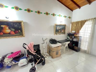 Casa de 3 alcobas en venta en Prados Del Este, Cúcuta, 110 m² · foto 6 de 16