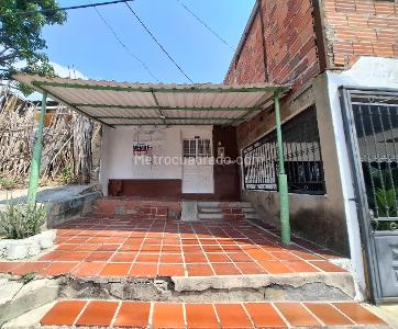 Casa de 3 alcobas en venta en La Cabrera, Cúcuta, 95 m² · foto 2 de 20