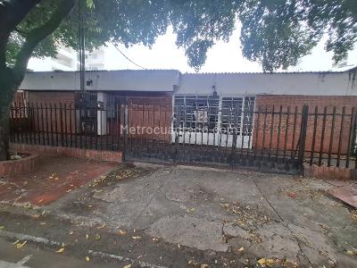 Casa en venta en La Riviera, Cúcuta · foto 2 de 16