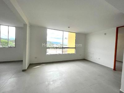 Apartamento en venta en Prados Del Este, Cúcuta · foto 3 de 9