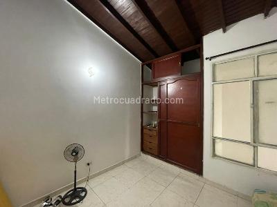 Casa de 3 alcobas en venta en Prados Del Este, Cúcuta, 126 m² · foto 10 de 14