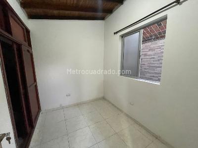 Casa de 3 alcobas en venta en Prados Del Este, Cúcuta, 126 m² · foto 11 de 14