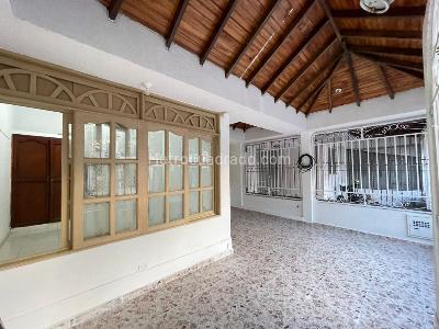 Casa de 3 alcobas en venta en Prados Del Este, Cúcuta, 126 m² · foto 2 de 14