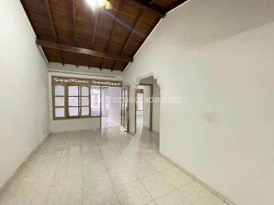 Casa de 3 alcobas en venta en Prados Del Este, Cúcuta, 126 m² · foto 5 de 14