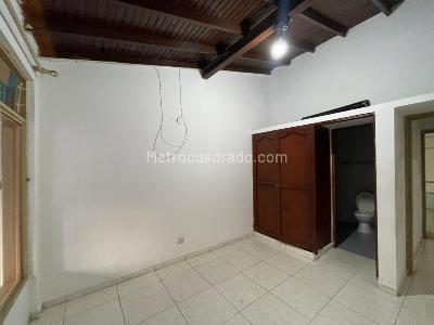 Casa de 3 alcobas en venta en Prados Del Este, Cúcuta, 126 m² · foto 8 de 14