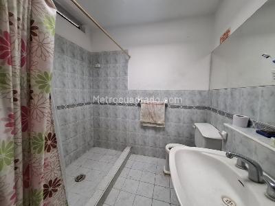 Casa de 5 alcobas en venta en Pescadero, Cúcuta, 218 m² · foto 4 de 11
