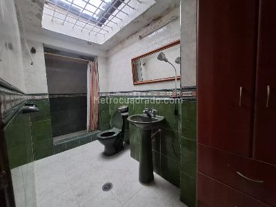 Casa de 5 alcobas en venta en Pescadero, Cúcuta, 218 m² · foto 6 de 11