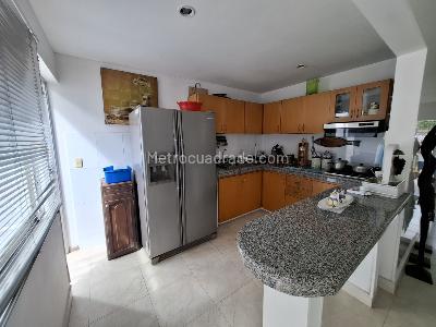 Casa de 4 alcobas en venta en Av, Cúcuta, 200 m² · foto 8 de 20