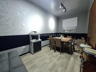 Casa de 5 alcobas en venta en Lleras Restrepo, Cúcuta, 572 m² · foto 8 de 20