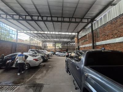 Casa de 5 alcobas en venta en Lleras Restrepo, Cúcuta, 572 m² · foto 9 de 20