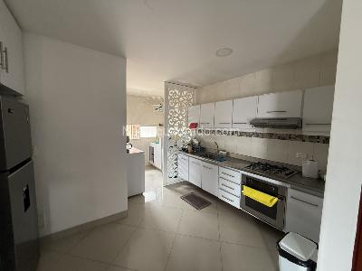 Apartamento de 3 alcobas en venta en Los Pinos, Cúcuta, 109 m² · foto 2 de 7