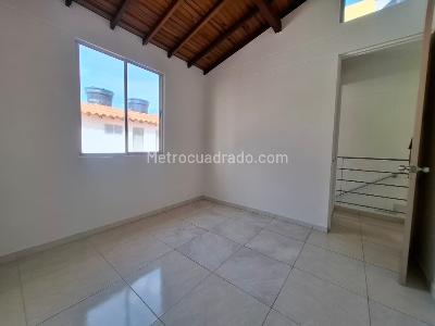 Casa de 3 alcobas en venta en Prados Del Este, Cúcuta, 65 m² · foto 10 de 14