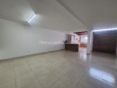 Apartamento de 4 alcobas en venta en Los Acacios, Cúcuta, 200 m² · foto 2 de 18