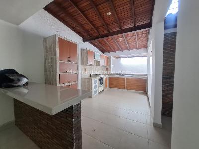 Apartamento de 4 alcobas en venta en Los Acacios, Cúcuta, 200 m² · foto 4 de 18