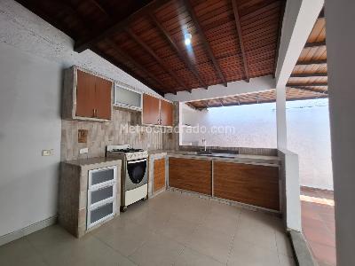 Apartamento de 4 alcobas en venta en Los Acacios, Cúcuta, 200 m² · foto 5 de 18