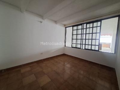 Apartamento de 4 alcobas en venta en Los Acacios, Cúcuta, 200 m² · foto 15 de 18