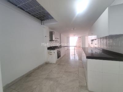 Casa de 3 alcobas en venta en Av, Cúcuta, 74 m² · foto 2 de 19