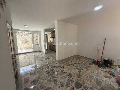 Casa de 3 alcobas en venta en Av, Cúcuta, 66 m² · foto 3 de 14