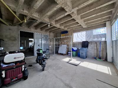 Casa en venta en Av, Cúcuta · foto 2 de 20