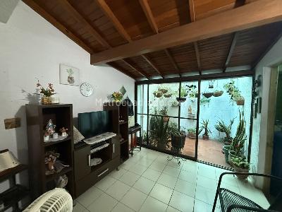Casa de 3 alcobas en venta en Avenida Libertadores, Cúcuta, 152 m² · foto 2 de 10