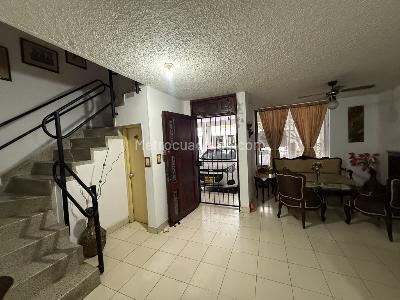Casa de 3 alcobas en venta en Avenida Libertadores, Cúcuta, 152 m² · foto 3 de 10