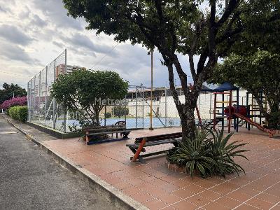 Casa de 3 alcobas en venta en Avenida Libertadores, Cúcuta, 152 m² · foto 9 de 10