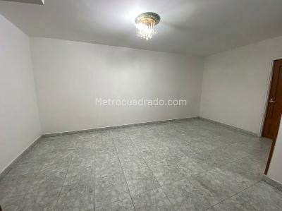 Casa de 5 alcobas en arriendo en Av, Cúcuta, 220 m² · foto 2 de 13